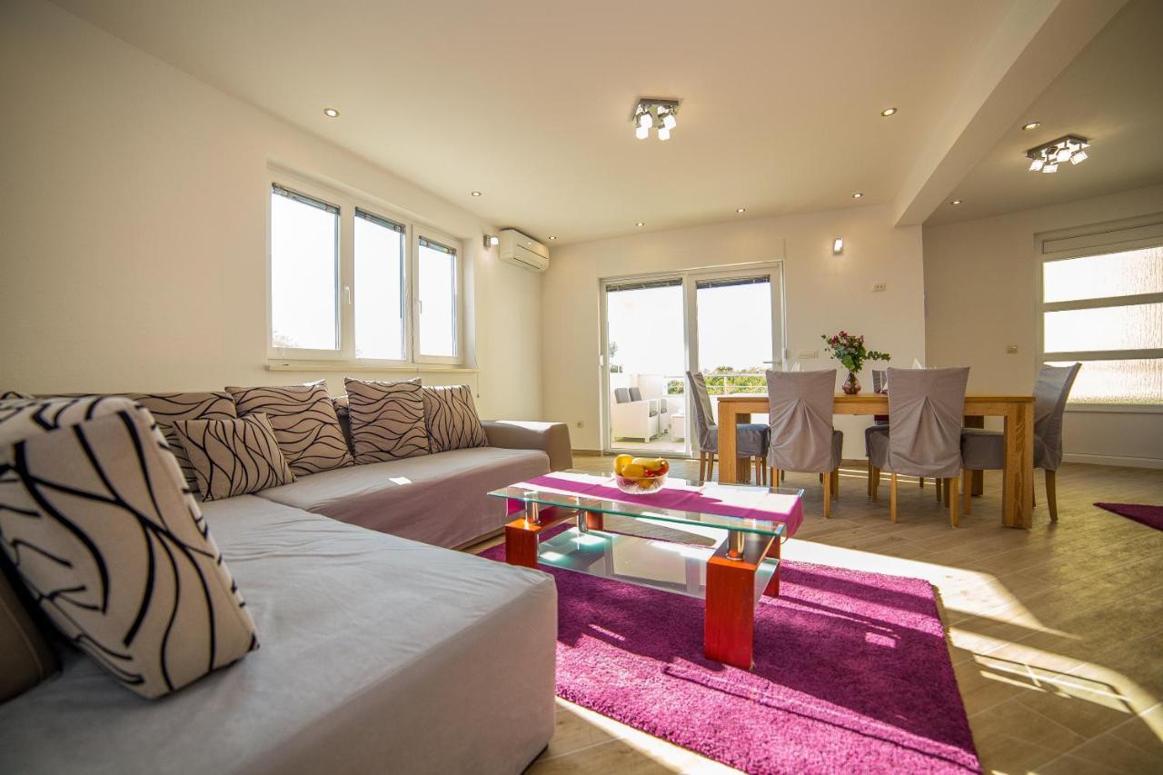 Seaside Apartment Lucie Lokva Rogoznica Kültér fotó